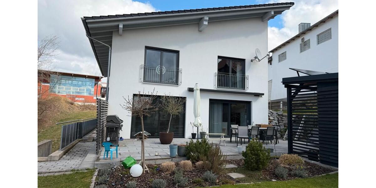 Einfamilienhaus Mitterfels - 5 Zimmer, 190 m&sup2;, 1.850&euro; | Angebot:26693814