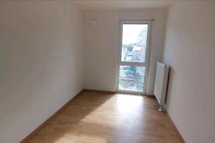 1 Zimmer frei in 4er-WG – ab sofort in Ofterdingen. 4 zimmer