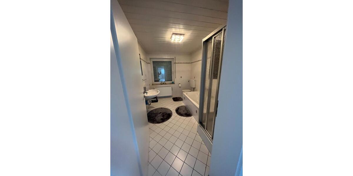Etagenwohnung Bad Berleburg - 3 Zimmer, 92 m&sup2;, 650&euro; | Angebot:25856207
