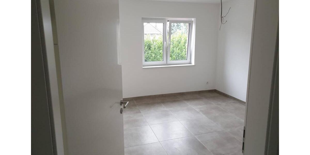 Erdgeschoßwohnung Papenburg - 3 Zimmer, 70 m&sup2;, 750&euro; | Angebot:25053312