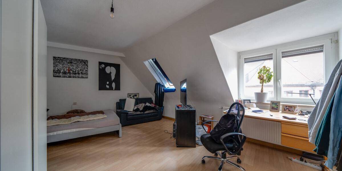 Etagenwohnung Würzburg Altstadt - 3 Zimmer, 73 m&sup2;, 715&euro; | Angebot:25958985