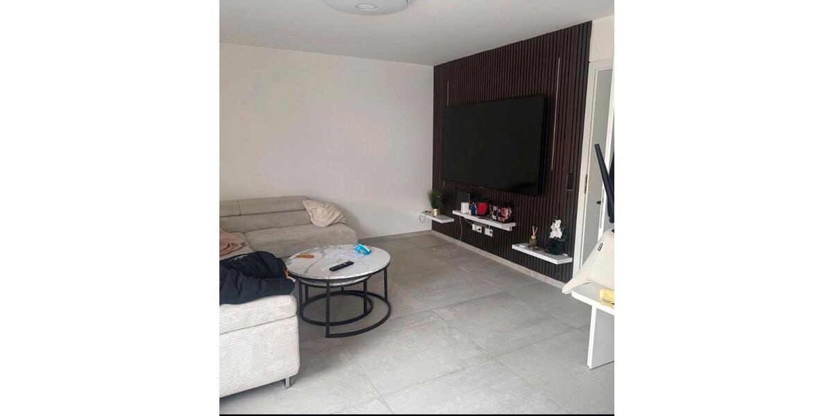 Etagenwohnung Schorndorf - 3 Zimmer, 73 m&sup2;, 1.650&euro; | Angebot:25376696