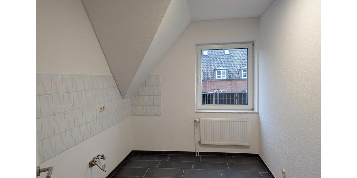Dachgeschoßwohnung Cloppenburg - 3 Zimmer, 76 m&sup2;, 650&euro; | Angebot:24534538