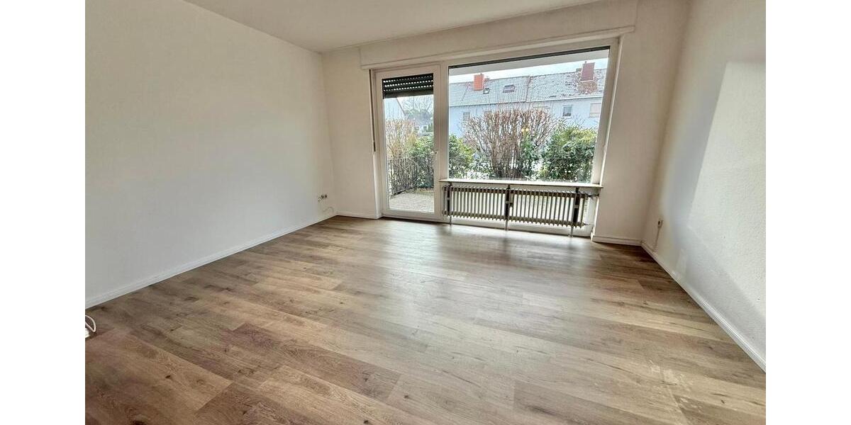 Erdgeschoßwohnung Homburg - 5 Zimmer, 140 m&sup2;, 1.650&euro; | Angebot:25648444