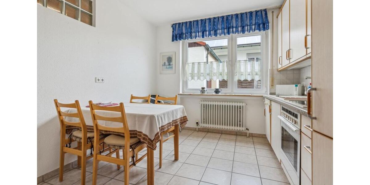 Erdgeschoßwohnung Wemding - 4 Zimmer, 100 m&sup2;, 1.100&euro; | Angebot:26233578