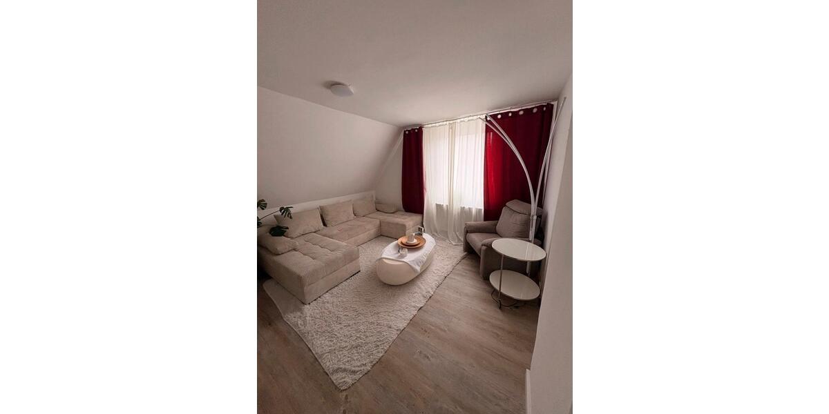 Dachgeschoßwohnung Neunkirchen - 3 Zimmer, 54 m&sup2;, 658&euro; | Angebot:26491192