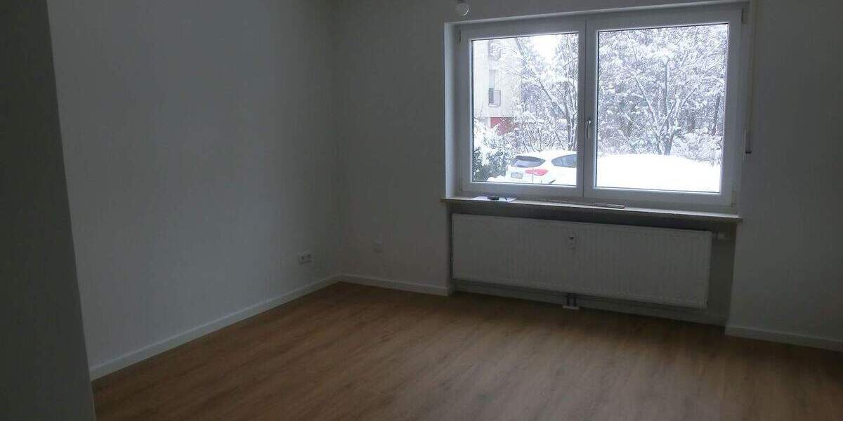 Etagenwohnung Niederwerrn - 3 Zimmer, 82 m&sup2;, 660&euro; | Angebot:24696276