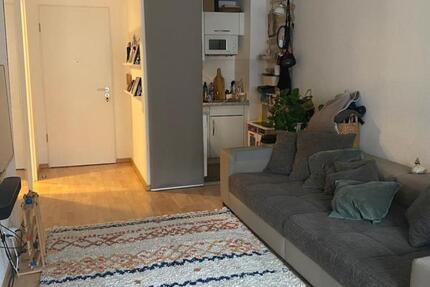 1-month sublet August 2025: Sun-filled apartment, Berlin Mitte