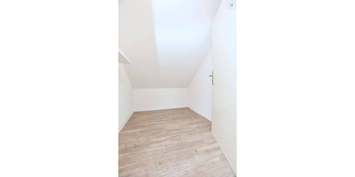 Etagenwohnung Asperg - 3 Zimmer, 100 m&sup2;, 1.590&euro; | Angebot:26160517