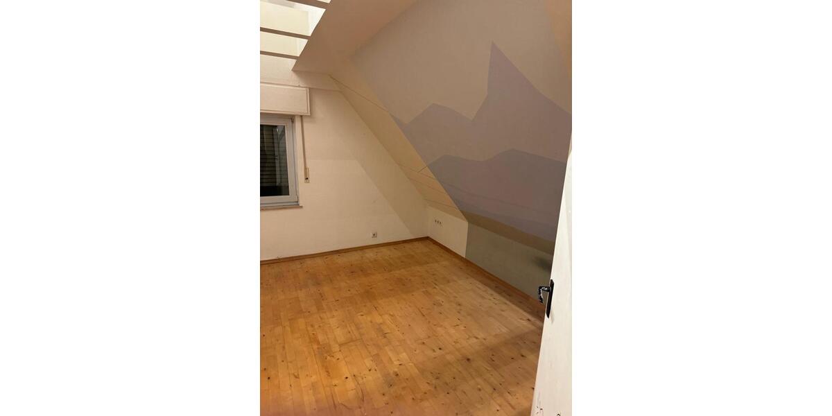 Dachgeschoßwohnung Warstein - 2 Zimmer, 85 m&sup2;, 500&euro; | Angebot:25606594