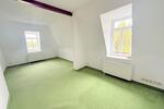 Schöne 4-Zimmer-Dachgeschoss Wohnung mit Einbauküche