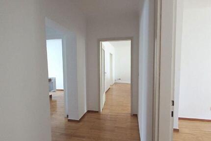 Wohnung Saarbrücken St. Arnual - 3 Zimmer, 80 m&sup2;, 580&euro; | Angebot:25181987
