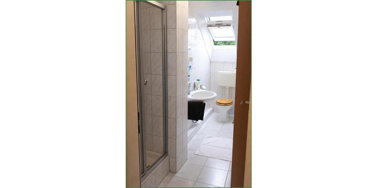 Dachgeschoßwohnung Burscheid - 2 Zimmer, 55 m&sup2;, 440&euro; | Angebot:26005601