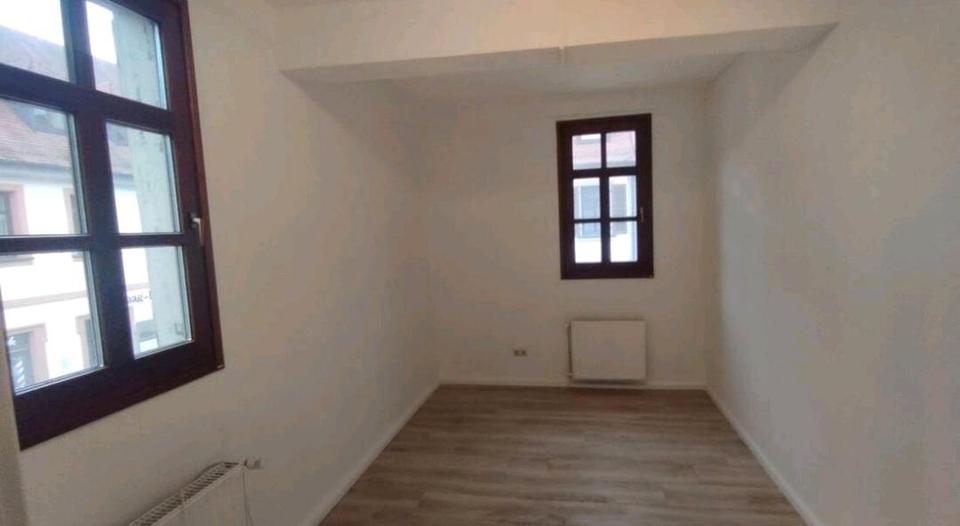 Etagenwohnung Buckenhof - 4 Zimmer, 95 m&sup2;, 1.235&euro; | Angebot:25907821