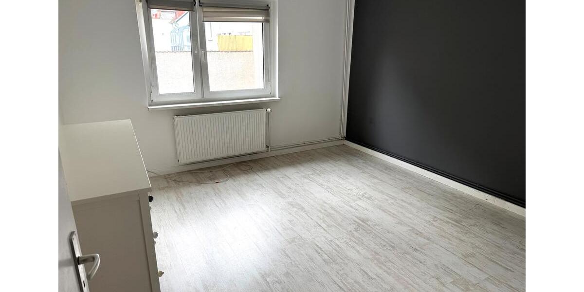 Doppelhaushälfte Helmstedt - 6 Zimmer, 200 m&sup2;, 1.600&euro; | Angebot:25049139