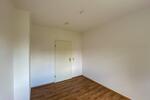 Etagenwohnung Naumburg (Saale) - 4 Zimmer, 82 m&sup2;, 533&euro; | Angebot:17822265