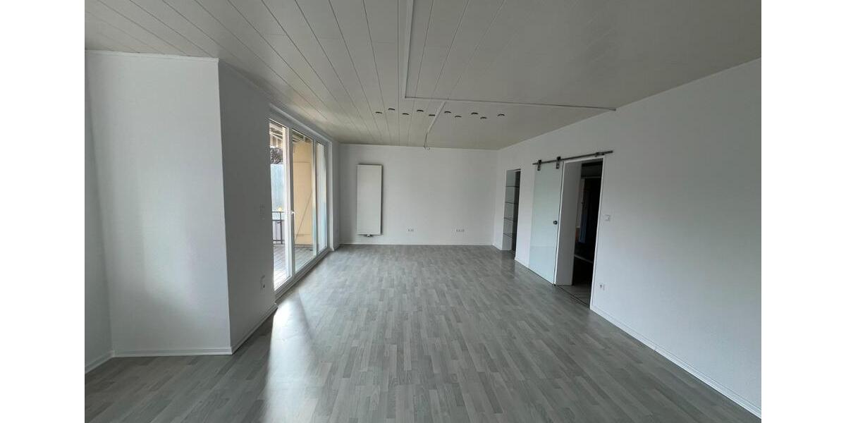 Etagenwohnung Hannover Vahrenwald-List - 3 Zimmer, 93 m&sup2;, 1.255&euro; | Angebot:26087046