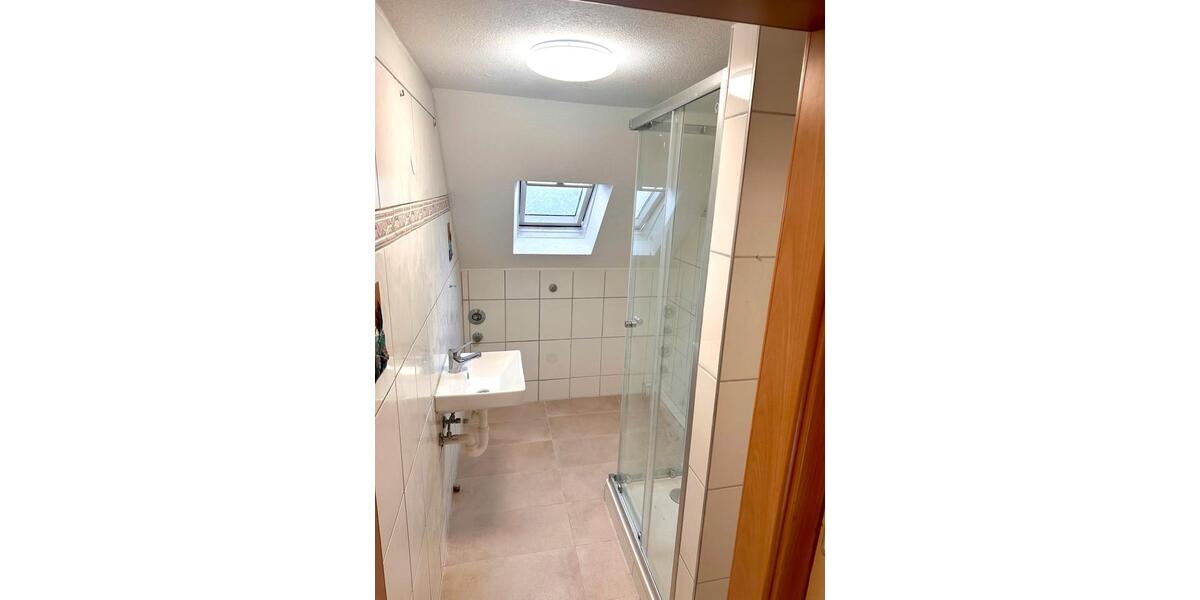 Dachgeschoßwohnung Villingen-Schwenningen Schwenningen - 2 Zimmer, 42 m&sup2;, 460&euro; | Angebot:25220898