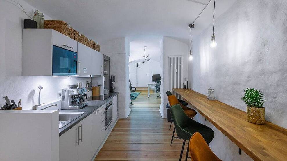 Office Space in Semi-Basement - Central Berlin! - All-in-Miete