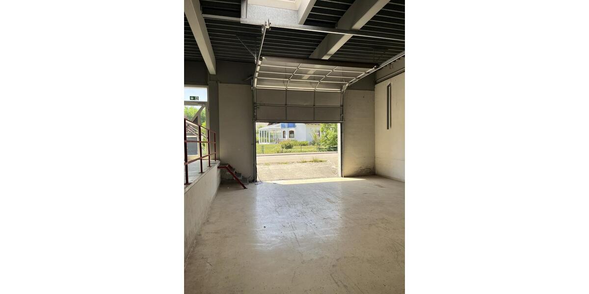 Lagerhalle mit Büro Geislingen-Binsdorf zu vermieten (70+76m²) zimmer