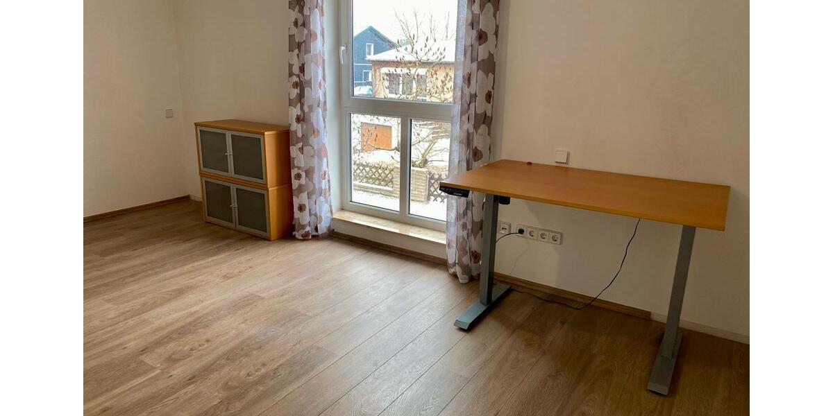 Reihenhaus Erkner - 3 Zimmer, 125 m&sup2;, 1.490&euro; | Angebot:25057423