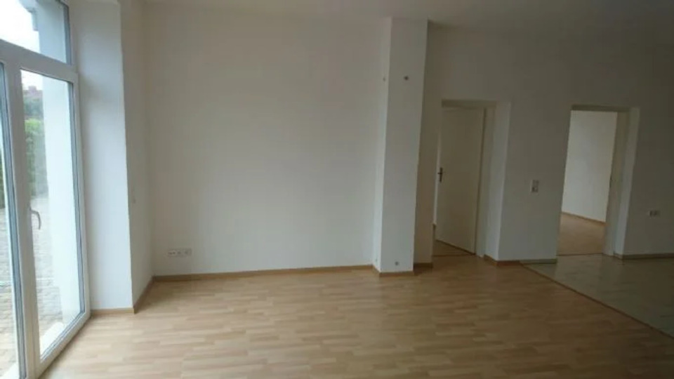 Erdgeschoßwohnung Fürstenwalde (Spree) - 4 Zimmer, 103 m&sup2;, 1.250&euro; | Angebot:25103121