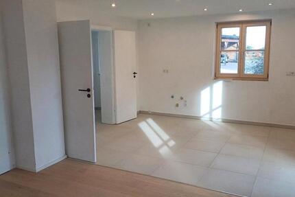 Haus Stephanskirchen - 6 Zimmer, 178 m&sup2;, 2.900&euro; | Angebot:25126413