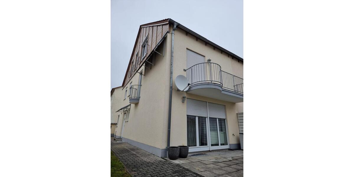 Doppelhaushälfte Straubing - 5 Zimmer, 128 m&sup2;, 1.390&euro; | Angebot:24855303