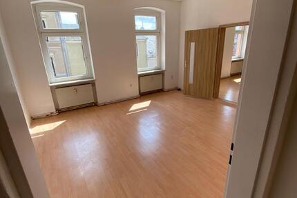 Wohnung Oelsnitz (Vogtland) - 5 Zimmer, 100 m&sup2;, 450&euro; | Angebot:24873337