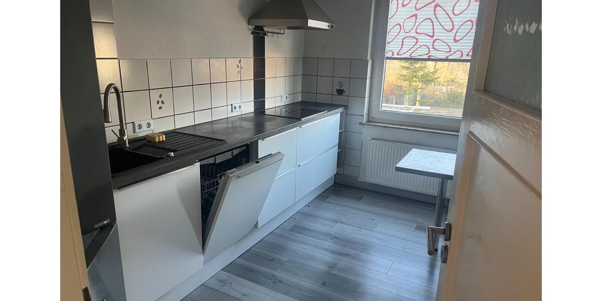 Etagenwohnung Schönebeck (Elbe) - 4 Zimmer, 104 m&sup2;, 925&euro; | Angebot:25052597