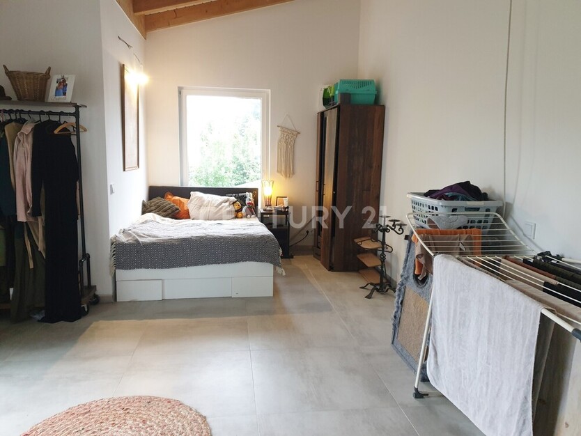 Zuhause mit Weitblick: Ruhe, Natur und Skyline-Panorama 2 zimmer