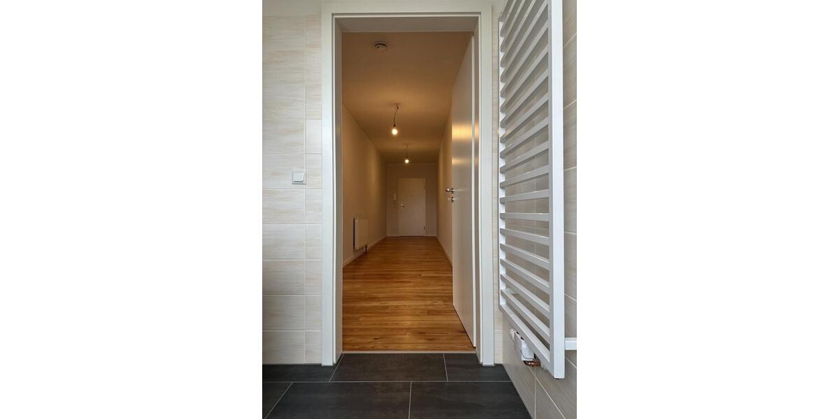 Dachgeschoßwohnung Neubrandenburg - 3 Zimmer, 85 m&sup2;, 1.225&euro; | Angebot:25943906