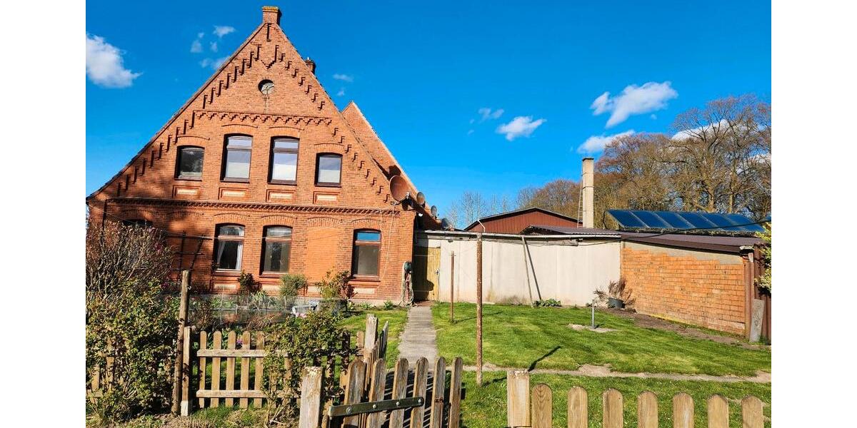 Erdgeschoßwohnung Gülzow - 3 Zimmer, 116 m&sup2;, 1.200&euro; | Angebot:26050955