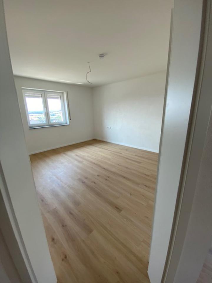 Erstbezug - moderne DH Hälfte mit PV Anlage, Wallbox, Wärmepumpe