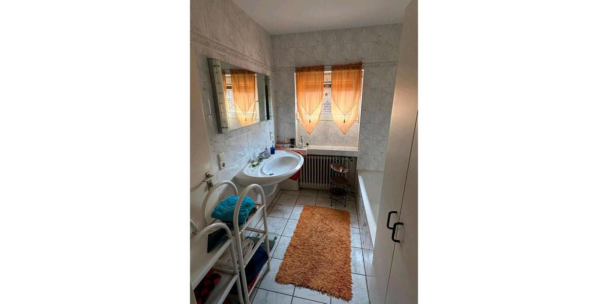 Einfamilienhaus Ganderkesee - 7.5 Zimmer, 200 m&sup2;, 1.980&euro; | Angebot:26582095