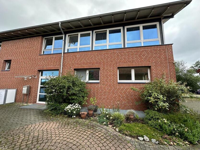Erdgeschoßwohnung mit hochwertiger Einbauküche