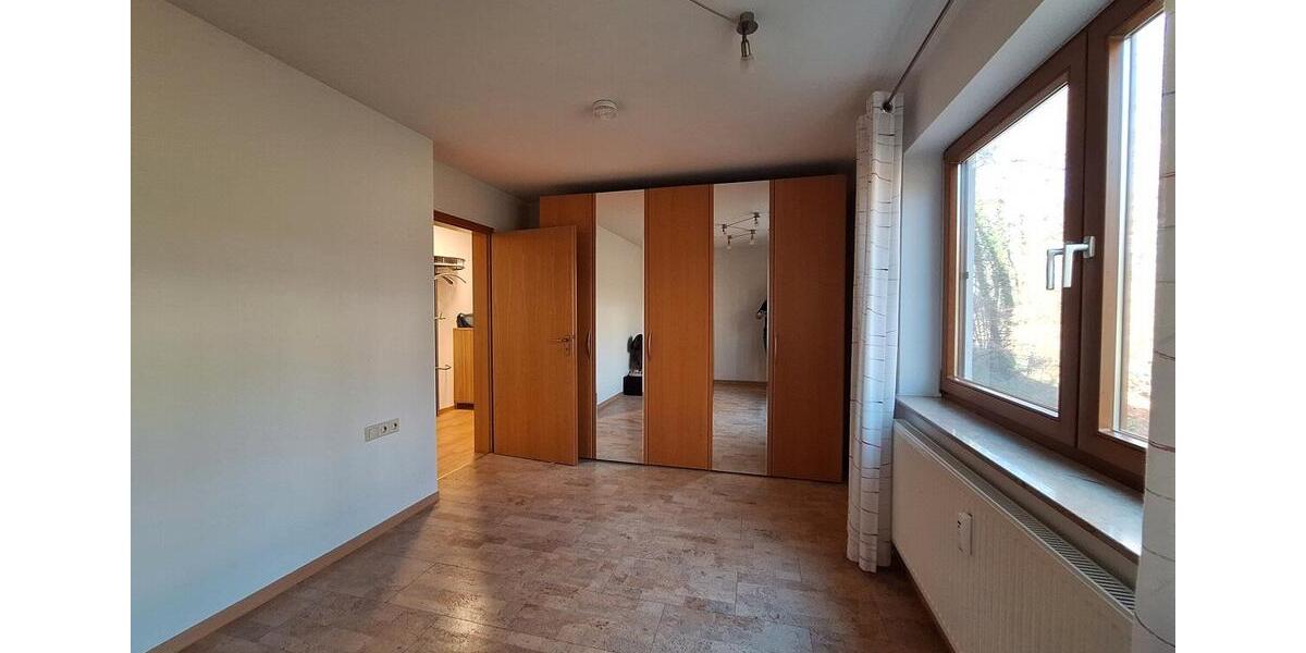 Etagenwohnung Pfullingen - 3 Zimmer, 78 m&sup2;, 800&euro; | Angebot:25973463