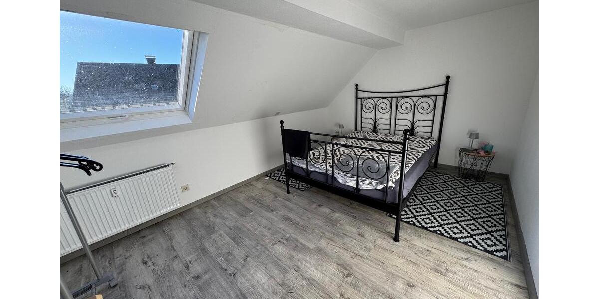 Dachgeschoßwohnung Netphen - 3 Zimmer, 55 m&sup2;, 465&euro; | Angebot:26041762