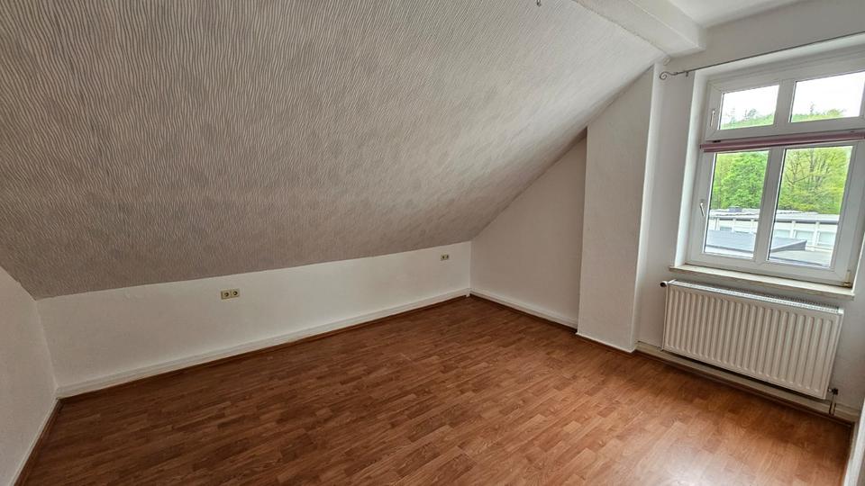 Etagenwohnung Lüdenscheid Brügge - 4 Zimmer, 90 m&sup2;, 850&euro; | Angebot:26699806