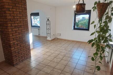 Helle 84 m² Wohnung mit Balkon in Johannesberg 3 zimmer