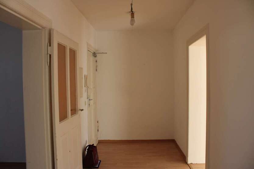 Charmante Altbauwohnung * 3- Zimmer mit Einbauküche 3 zimmer
