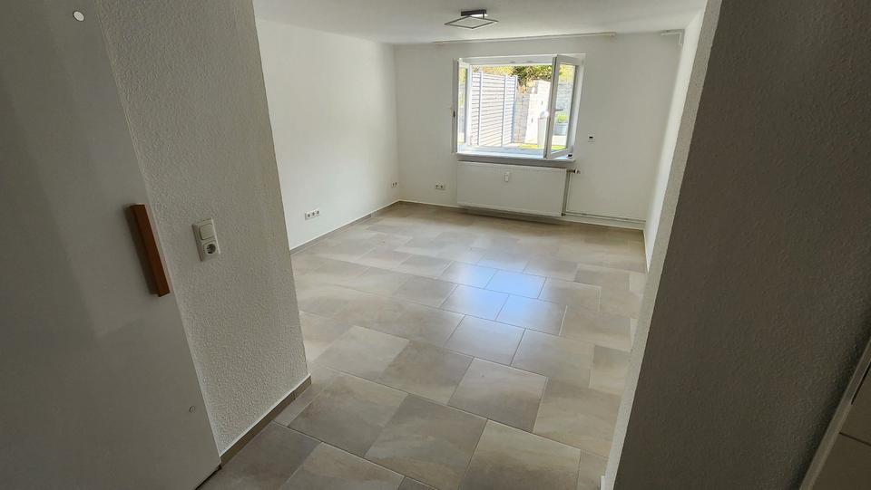 Erdgeschoßwohnung Göttingen Nordstadt - 3 Zimmer, 120 m&sup2;, 1.600&euro; | Angebot:25842997