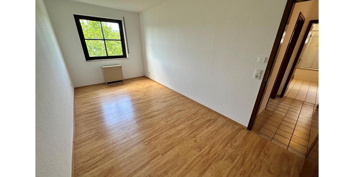 Etagenwohnung Trier Kürenz - 3 Zimmer, 77 m&sup2;, 920&euro; | Angebot:26505836