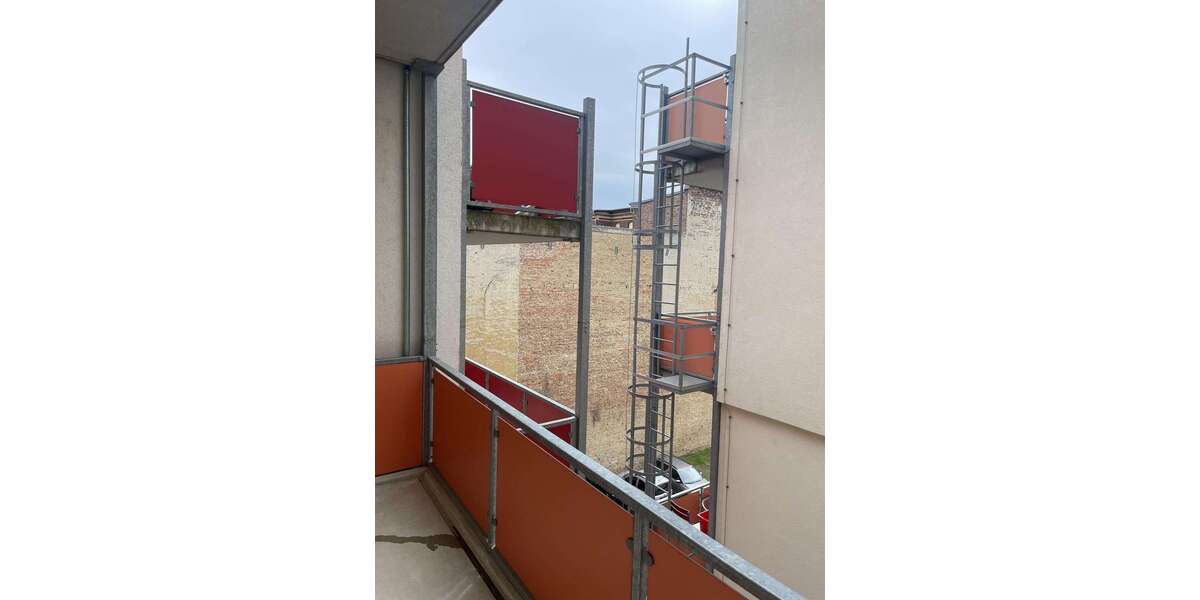 1 Zimmer-Wohnung mit Balkon und Küche *perfekt für Pendler, Azubis & Studenten* - Appartement Magdeburg Buckau | Angebot:10983277