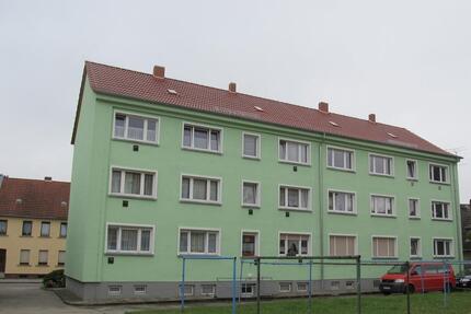 Wohnung Nienburg (Saale) - 3 Zimmer, 57 m&sup2;, 426&euro; | Angebot:22178683