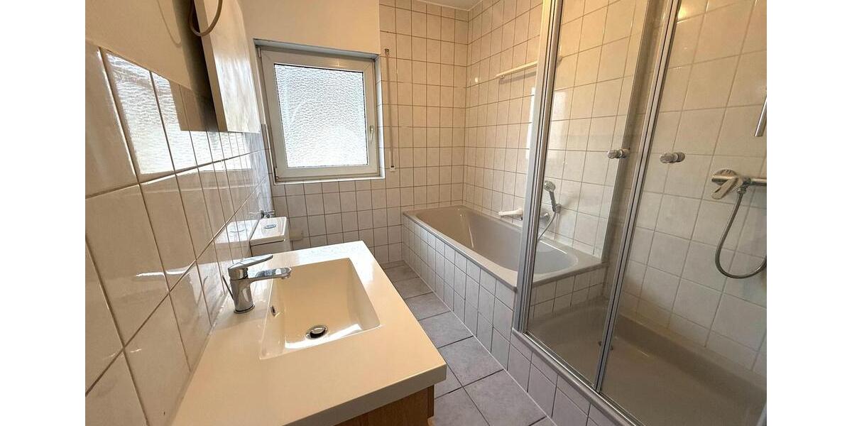 Schöne Wohnung inkl. Küche im 1.OG * in Rheinstetten 5 zimmer