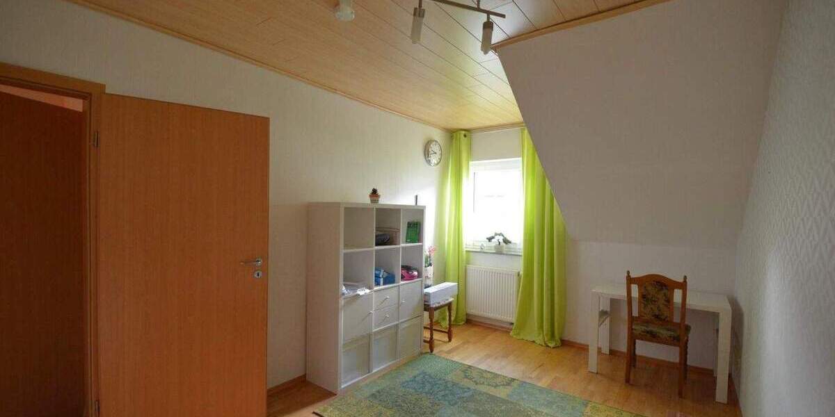 Doppelhaushälfte Gerolstein - 5 Zimmer, 112 m&sup2;, 1.300&euro; | Angebot:24632152