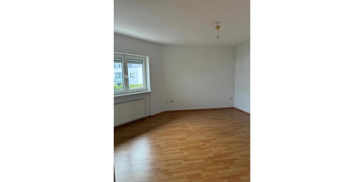 Dachgeschoßwohnung Pirmasens - 2 Zimmer, 45 m&sup2;, 650&euro; | Angebot:24976888
