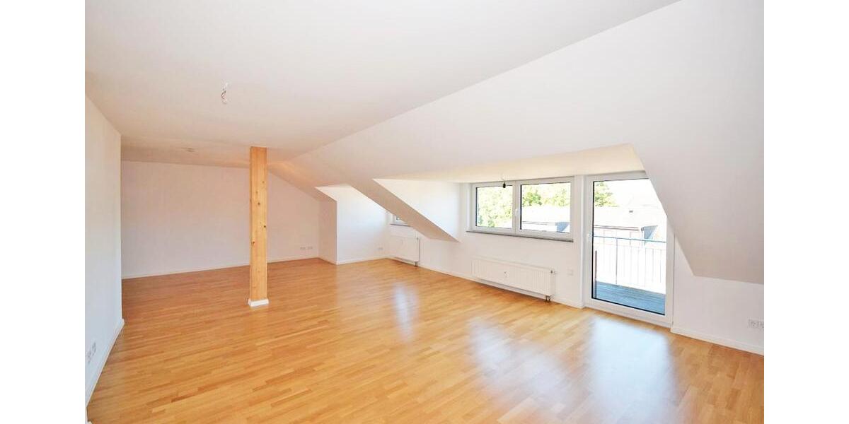 Dachgeschoßwohnung Bargteheide - 3 Zimmer, 95 m&sup2;, 1.330&euro; | Angebot:26678330