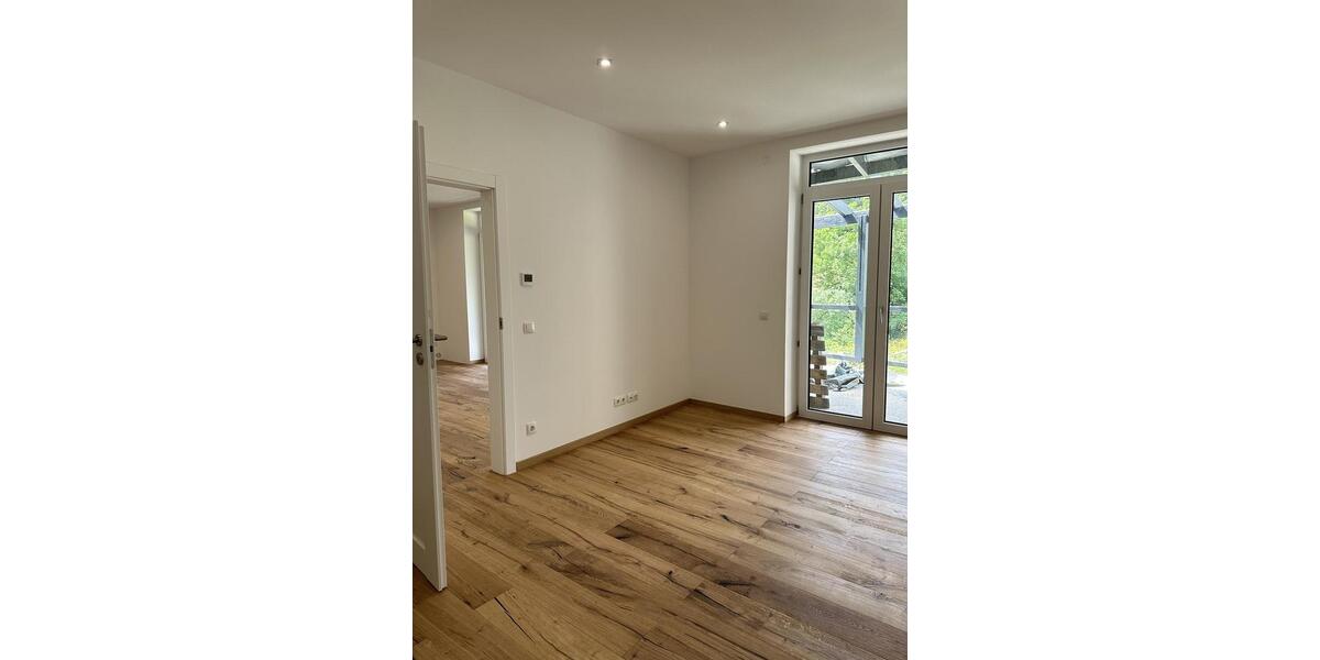 Etagenwohnung Egloffstein - 5 Zimmer, 141 m&sup2;, 1.450&euro; | Angebot:26691314